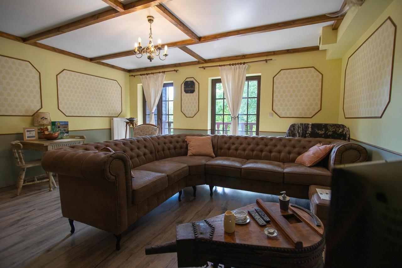 Guest House Western-City Шофонтен Екстер'єр фото