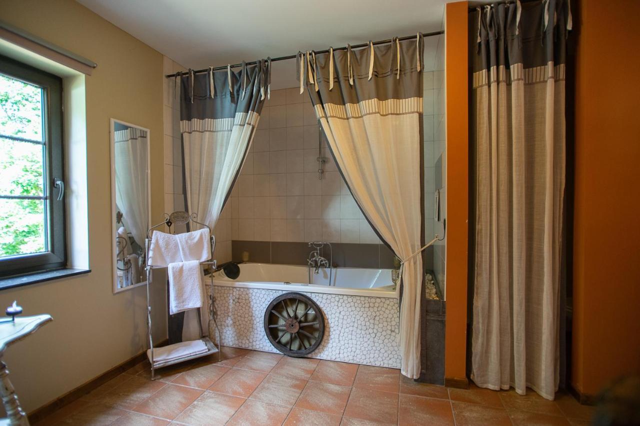 Guest House Western-City Шофонтен Екстер'єр фото