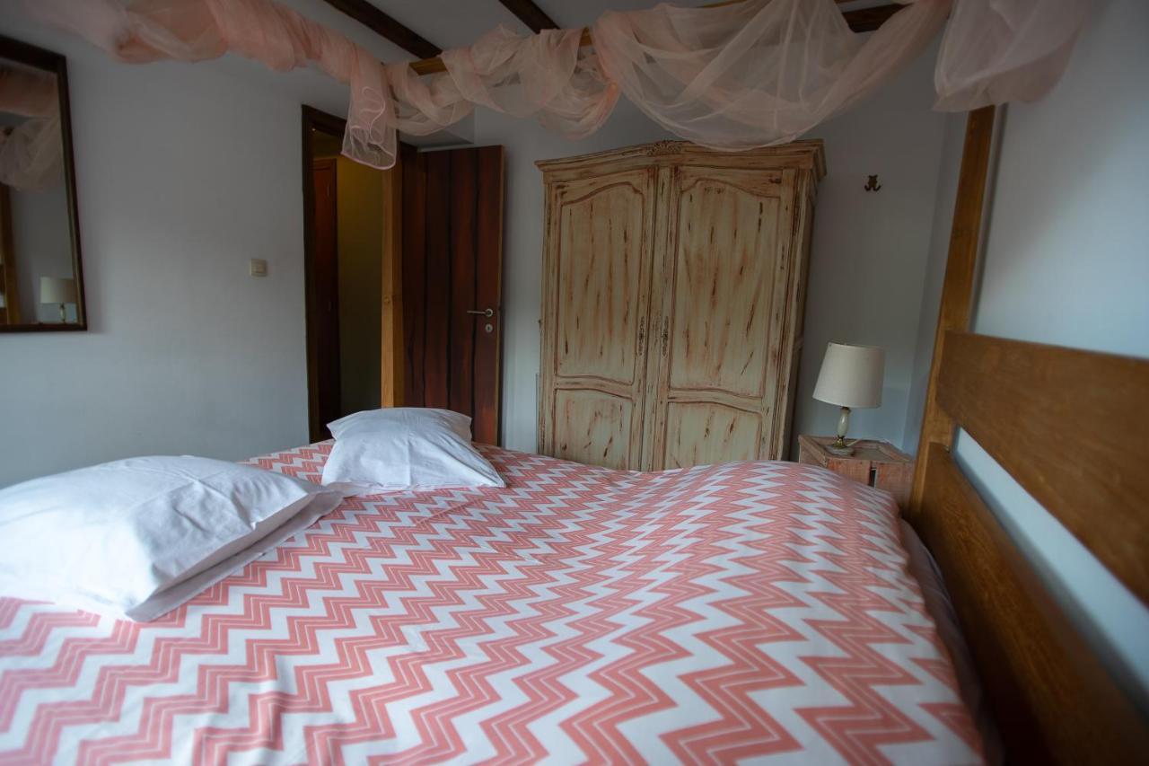 Guest House Western-City Шофонтен Екстер'єр фото
