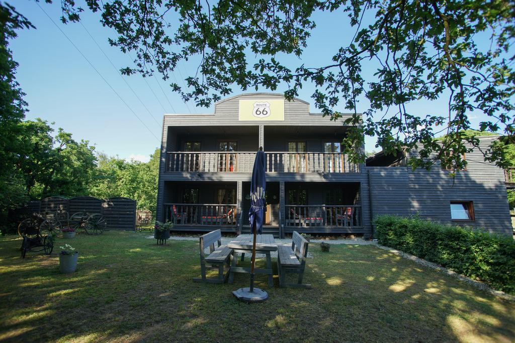 Guest House Western-City Шофонтен Екстер'єр фото