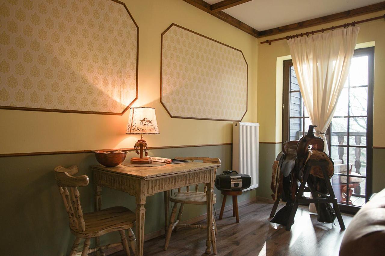 Guest House Western-City Шофонтен Екстер'єр фото